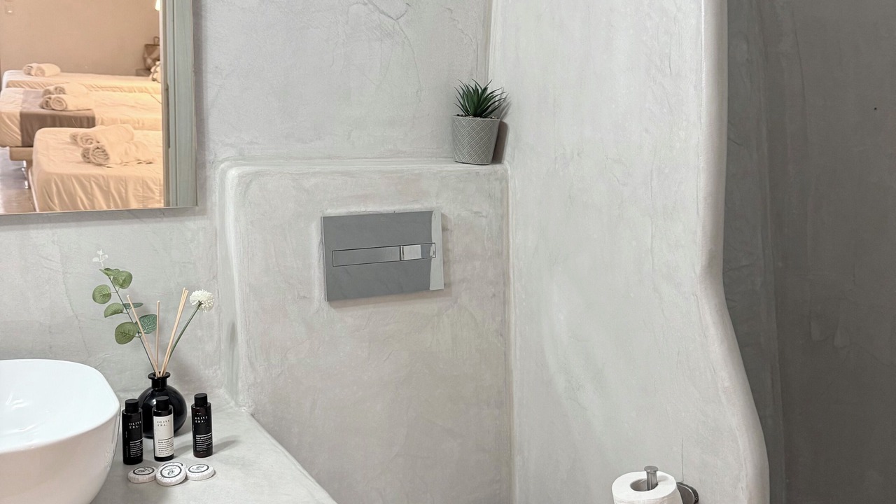 Photo of Bathroom in Fira