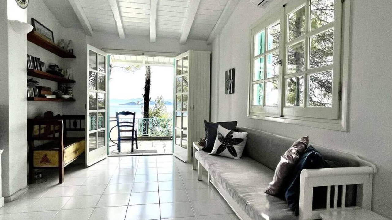 Photo of Livingroom in Kanapitsa