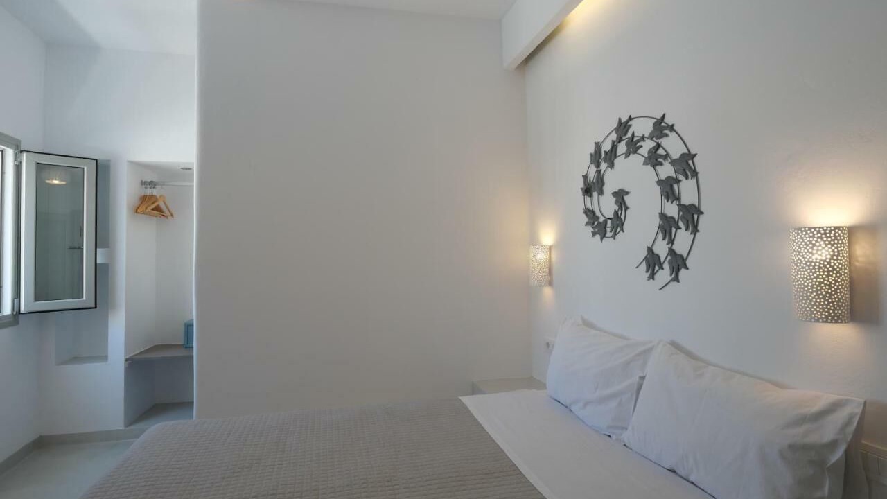 Photo of Bedroom in Fira