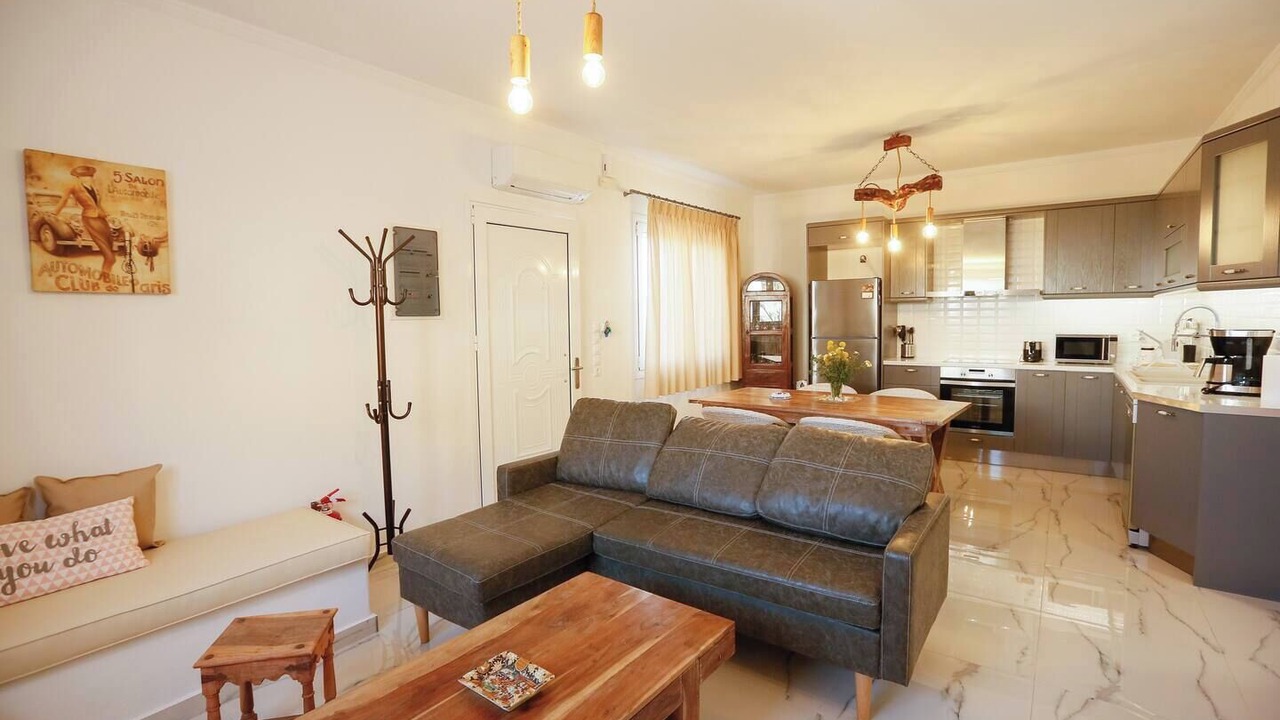 Photo of Livingroom in Perissa