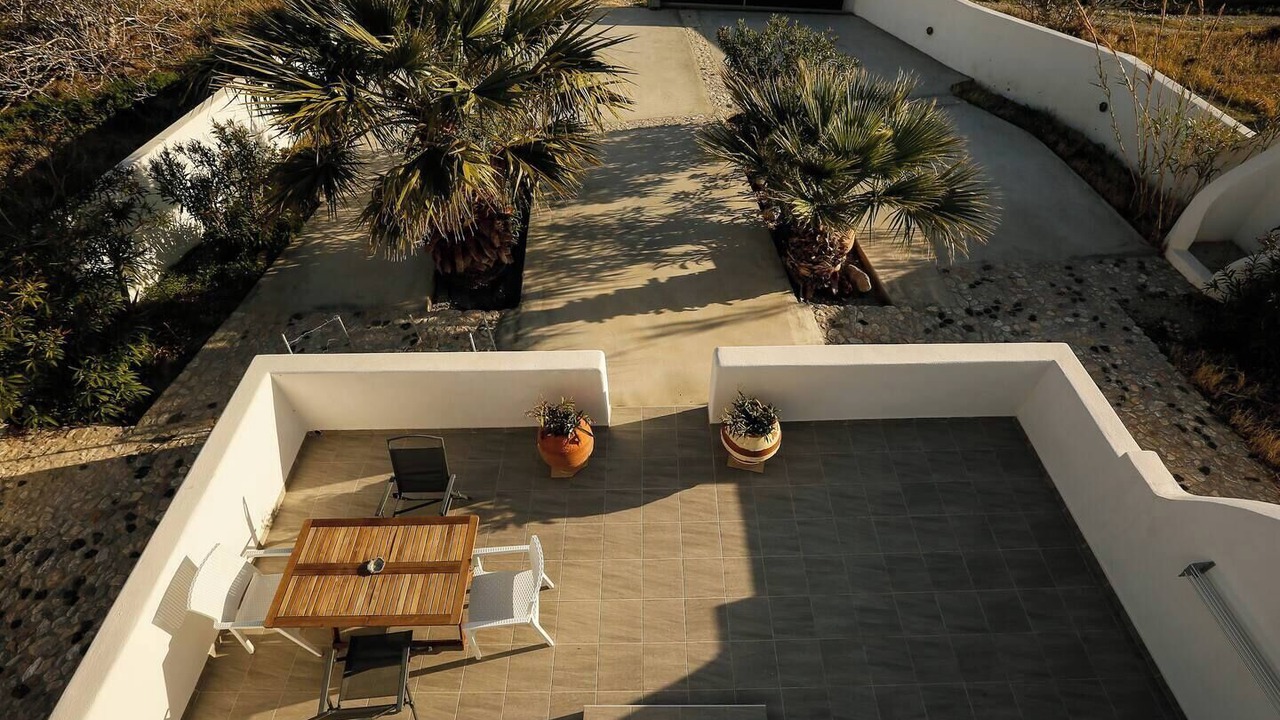 Photo of Outdoor in Perissa