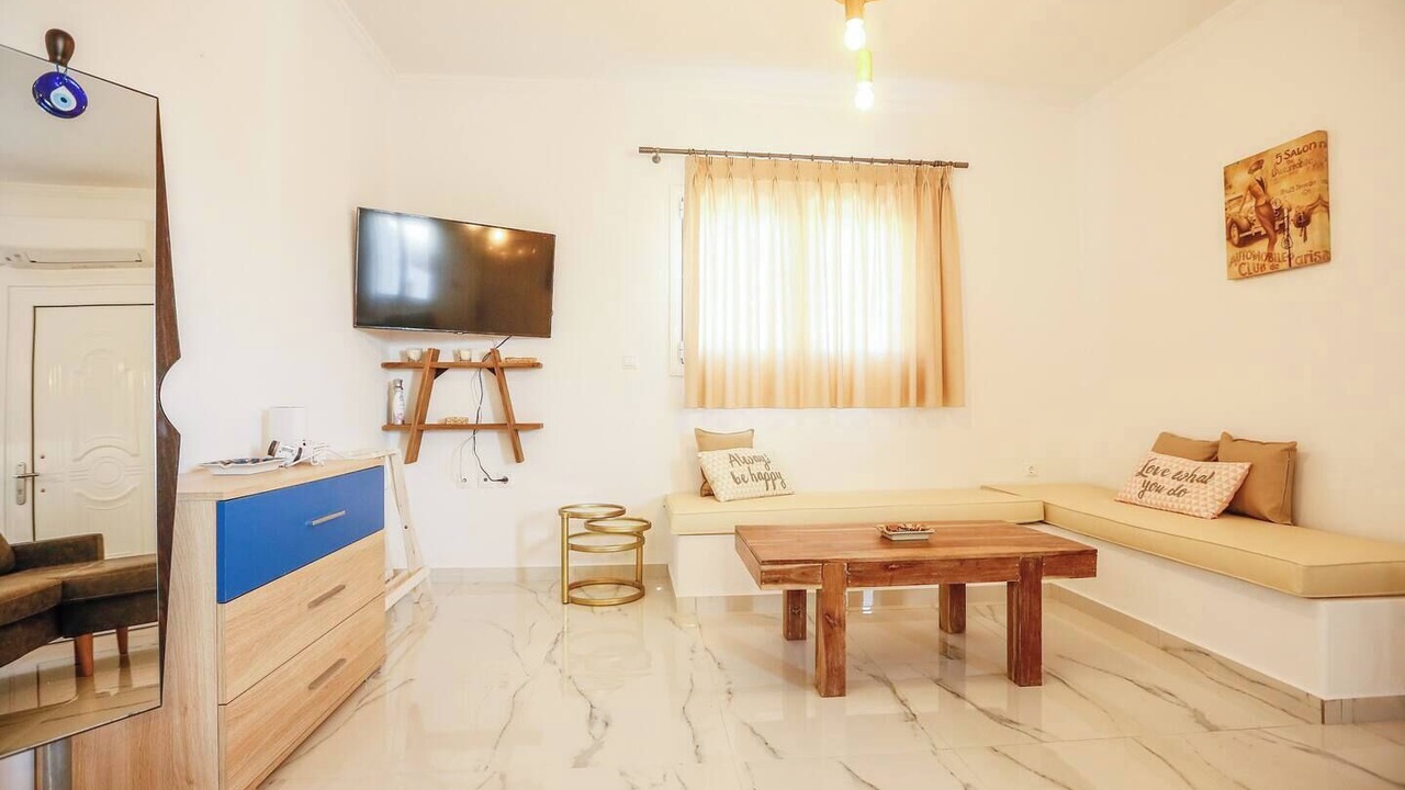 Photo of Livingroom in Perissa