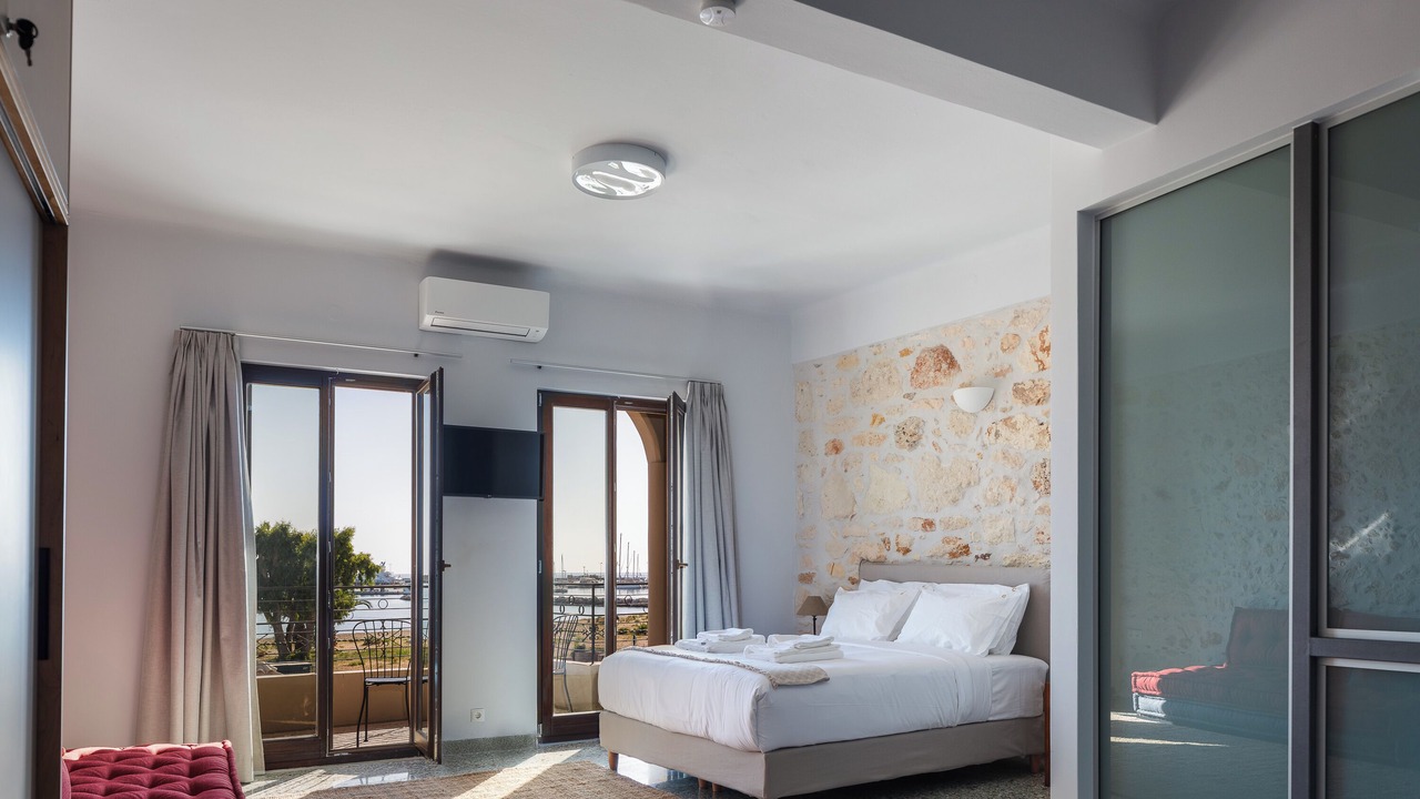 Photo of Bedroom in Violi Charaki