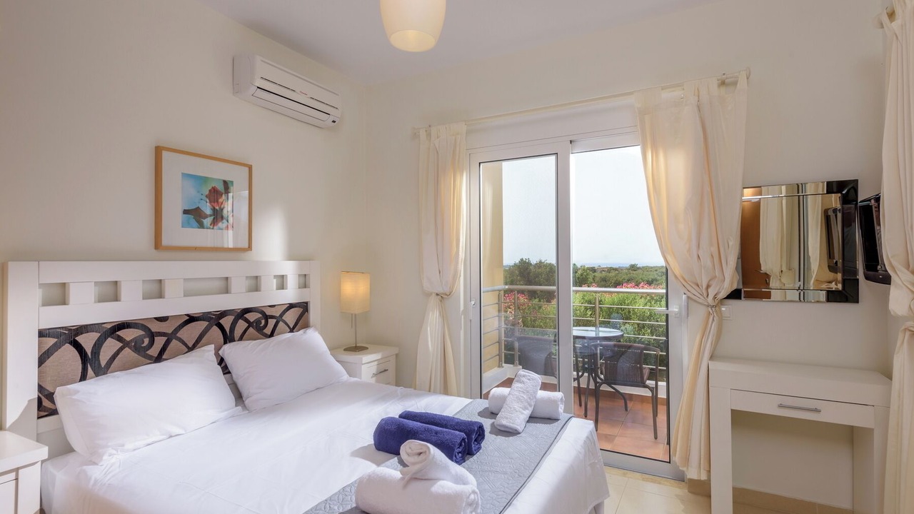 Photo of Bedroom in Chorafakia