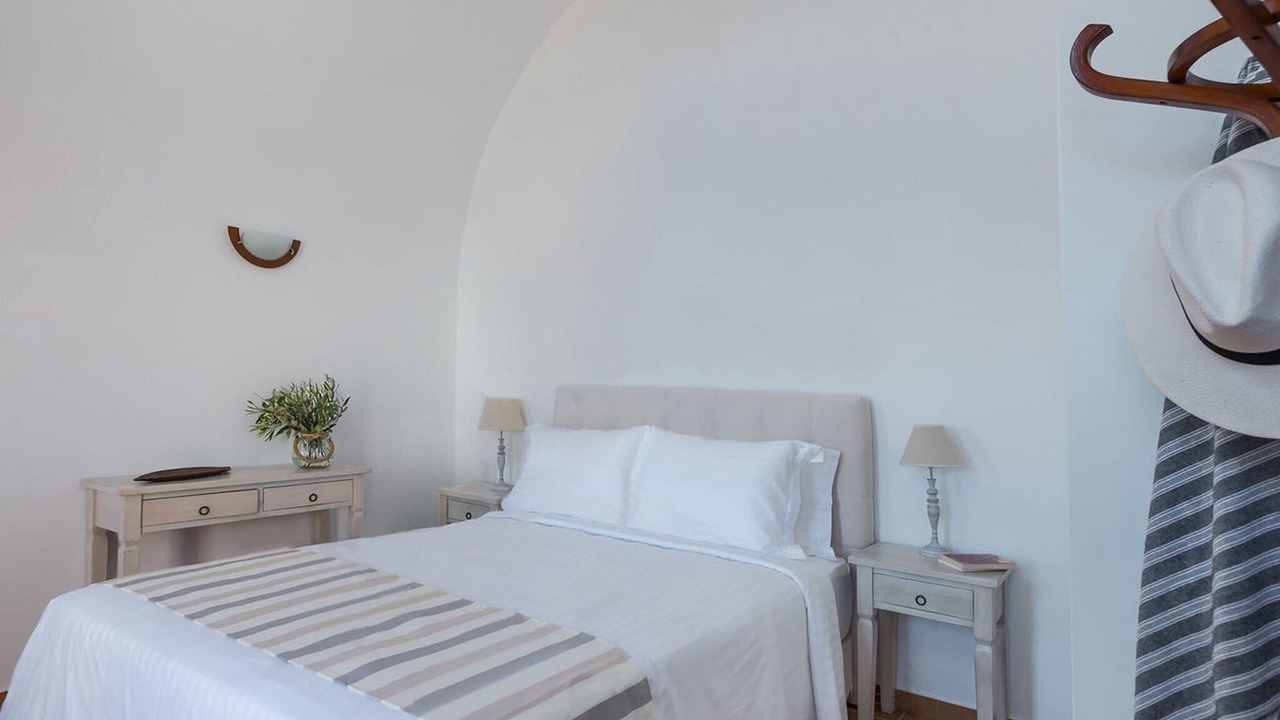 Photo of Others in Santorini