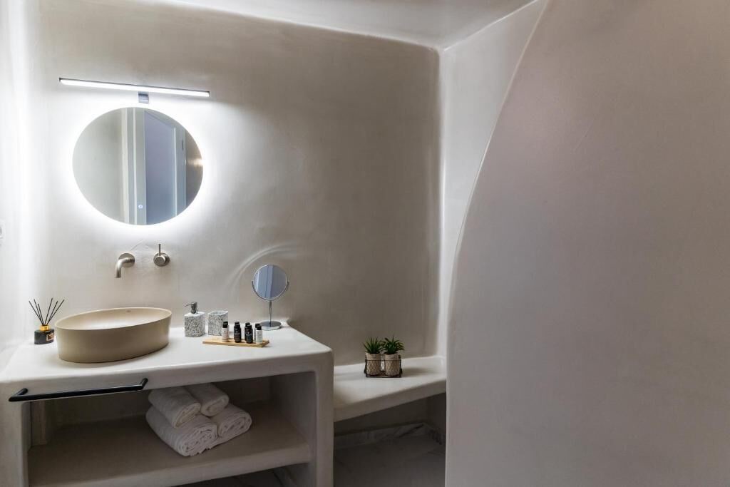 Photo of Bathroom in Exo Gonia