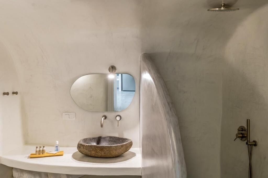 Photo of Bathroom in Vothon