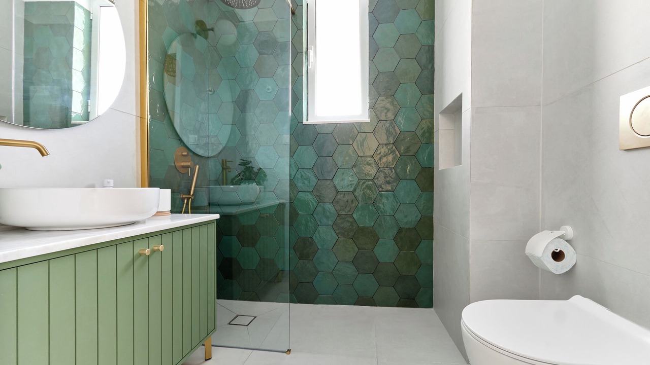 Photo of Bathroom in Ampelokipoi