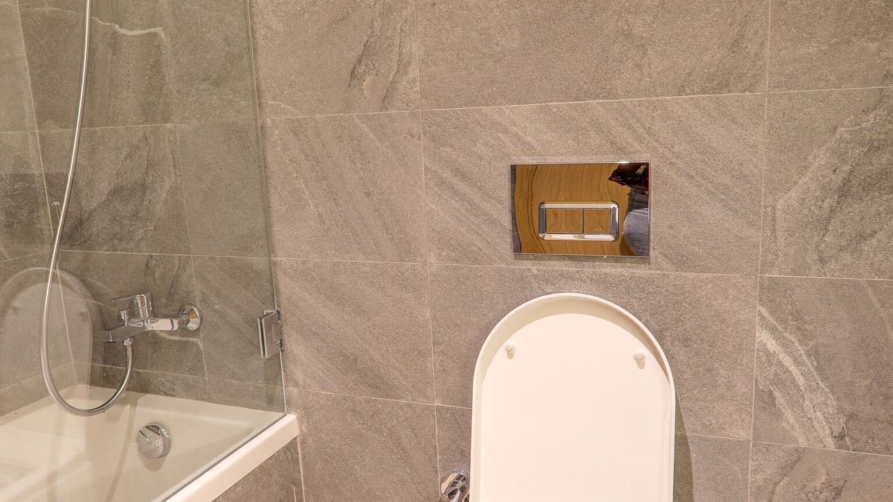 Photo of Bathroom in Tamrhakht