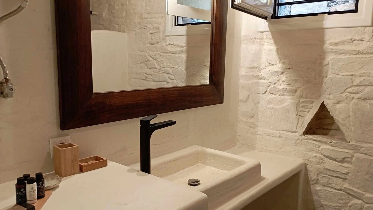 Photo of Bathroom in Vothon