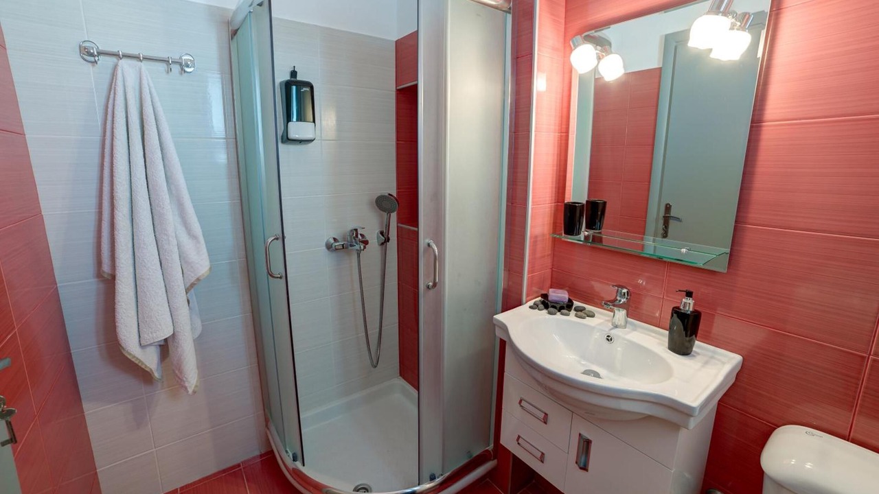 Photo of Bathroom in Perissa