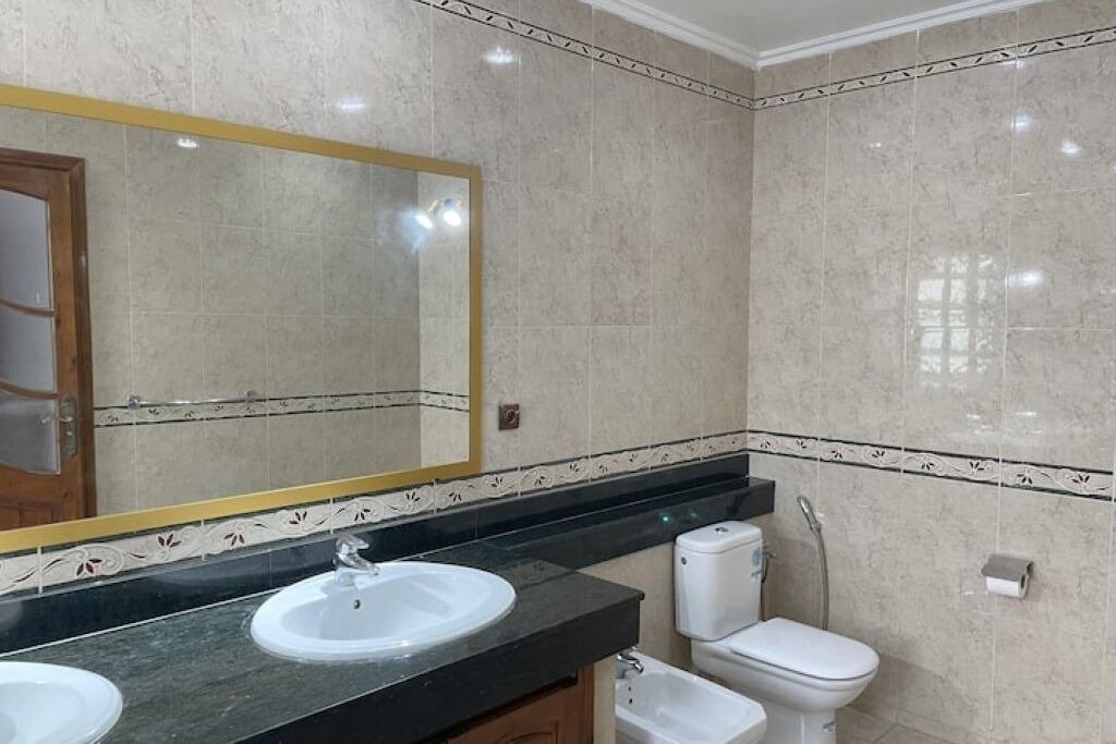 Photo of Bathroom in SOUR JDID