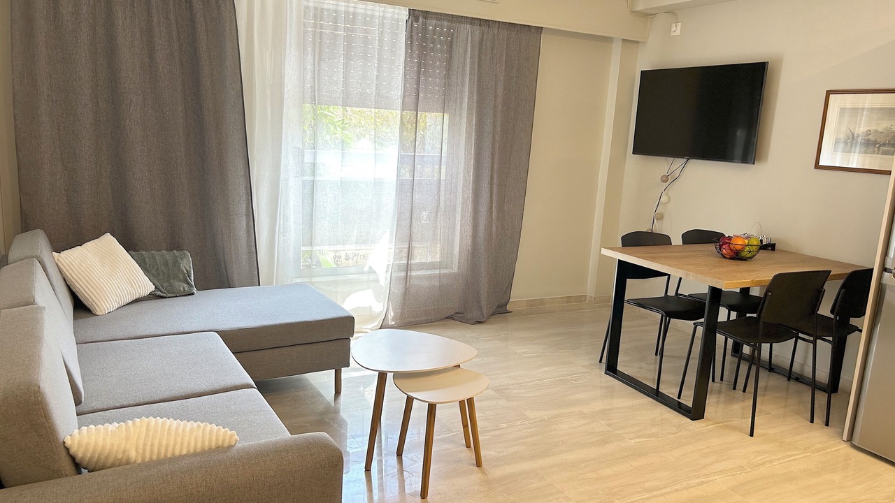 Photo of Livingroom in Ilisia