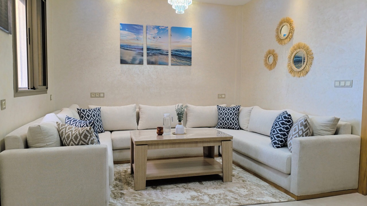 Photo of Livingroom in Tamrhakht