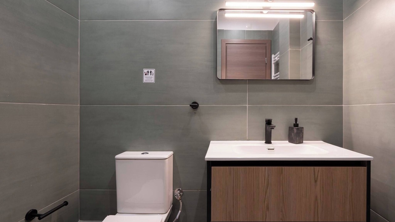 Photo of Bathroom in Neapoli
