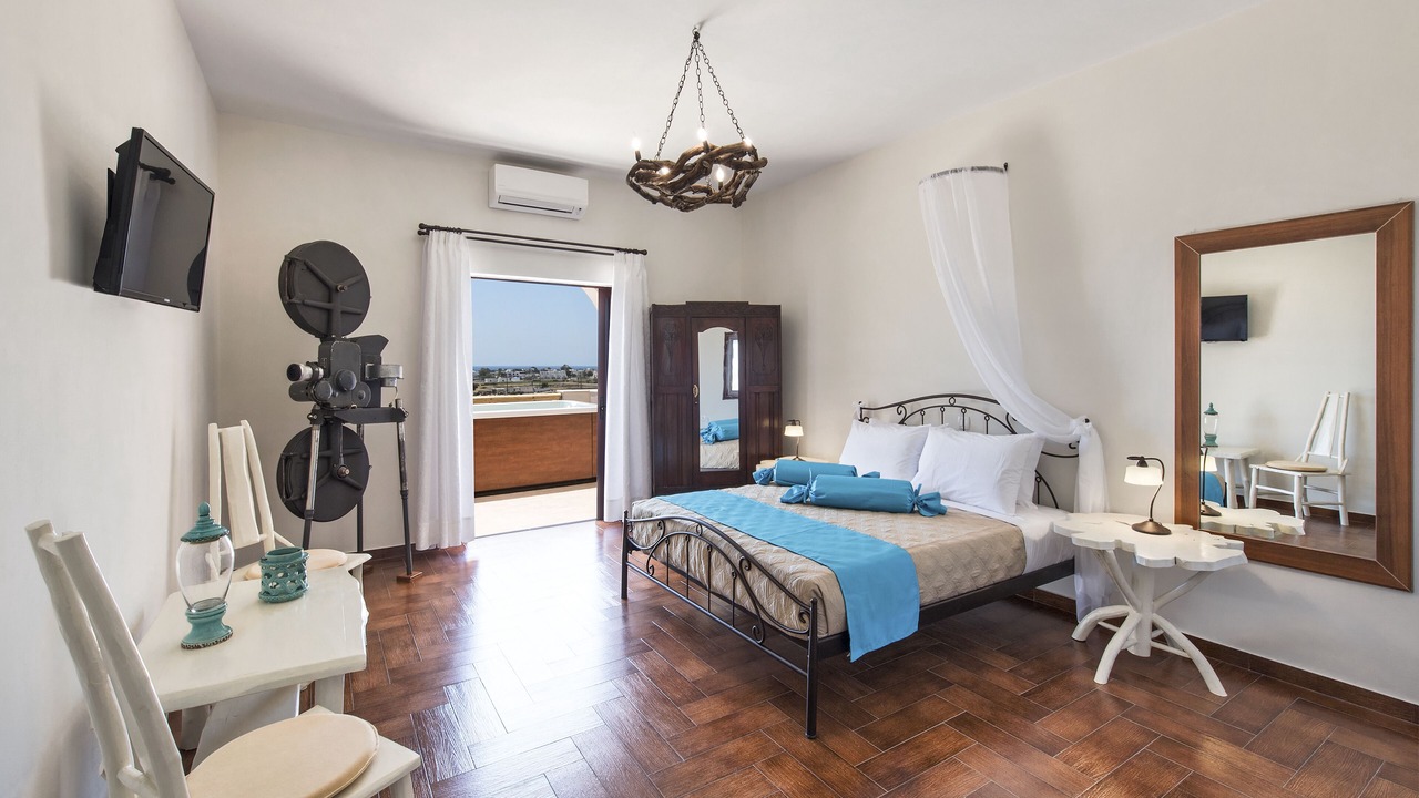 Photo of Bedroom in Perissa