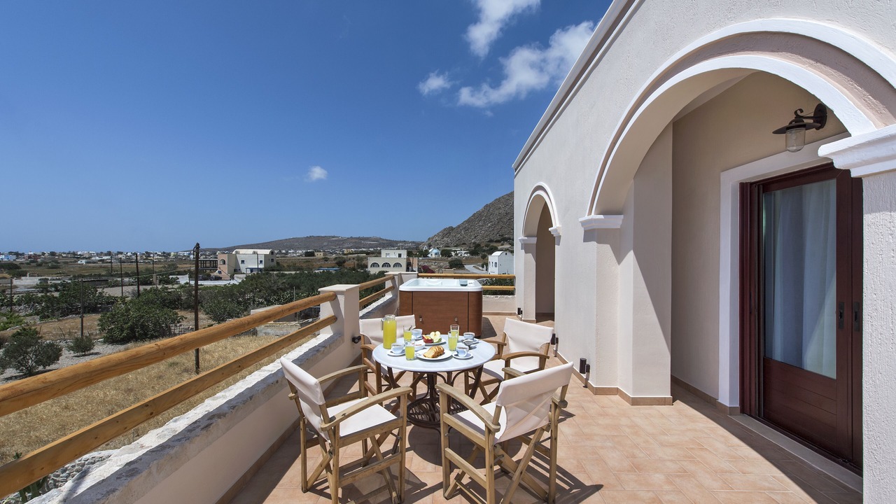 Photo of Outdoor in Perissa