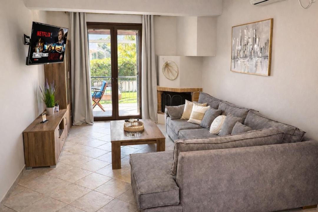 Photo of Livingroom in Anavyssos