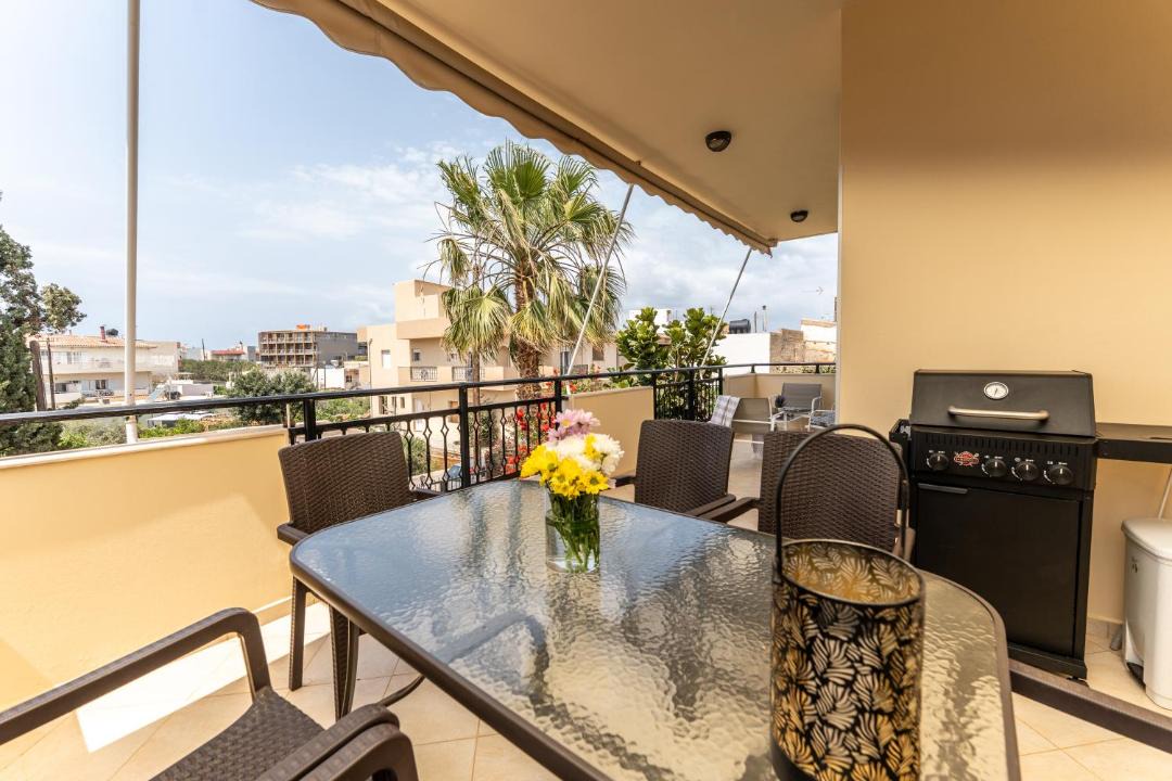 Photo of Patio Balcony in Analipsi