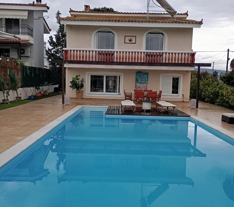 Photo of Others in Eretria