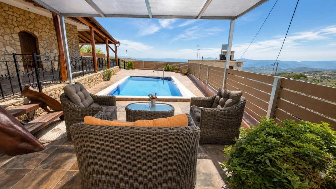 Photo of Patio Balcony in Skourvoula