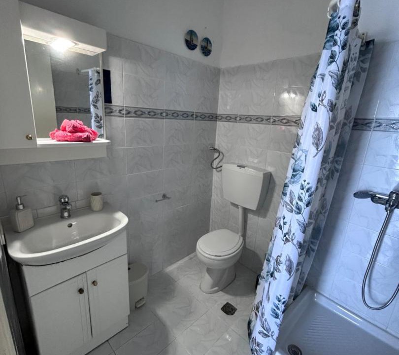 Photo of Bathroom in Loutra Edipsou