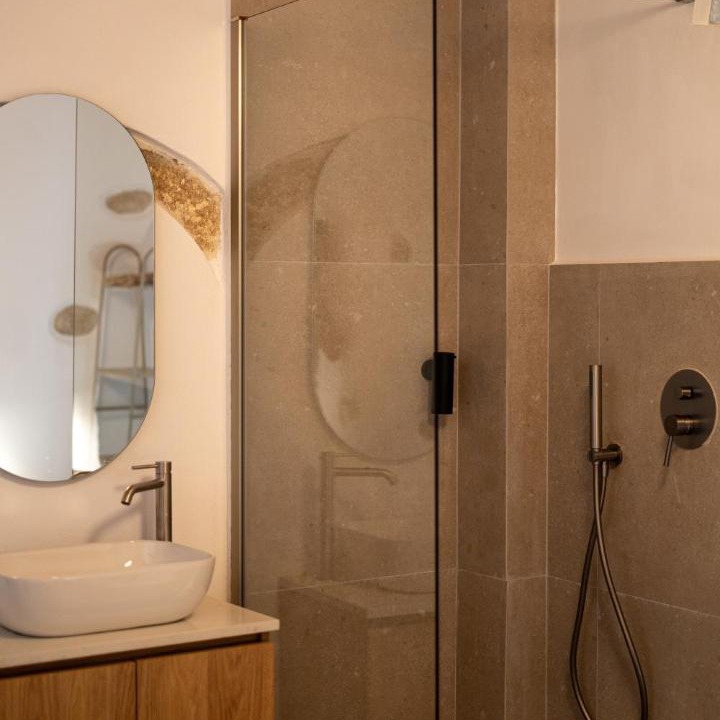 Photo of Bathroom in Pigi