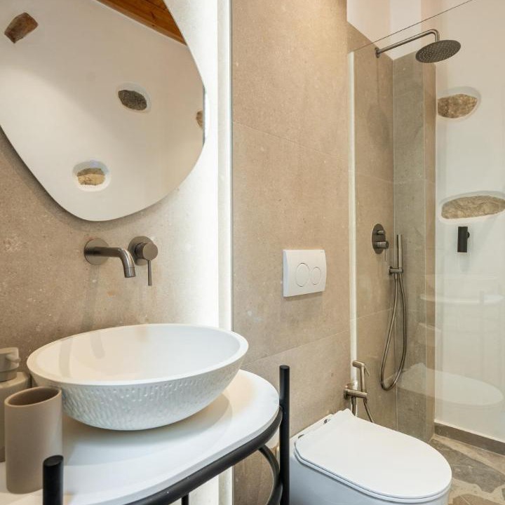 Photo of Bathroom in Pigi