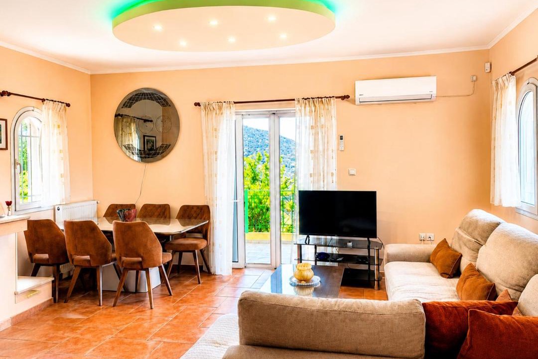 Photo of Livingroom in Platees
