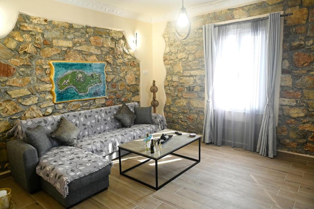 Photo of Others in Samos