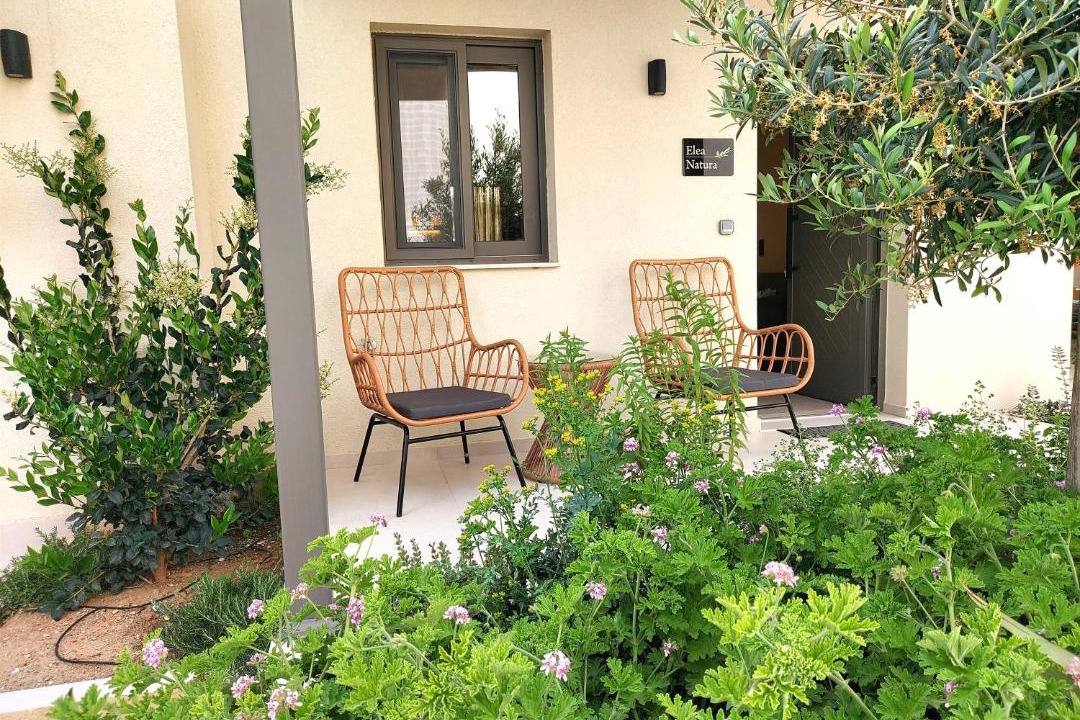 Photo of Patio Balcony in Platanes