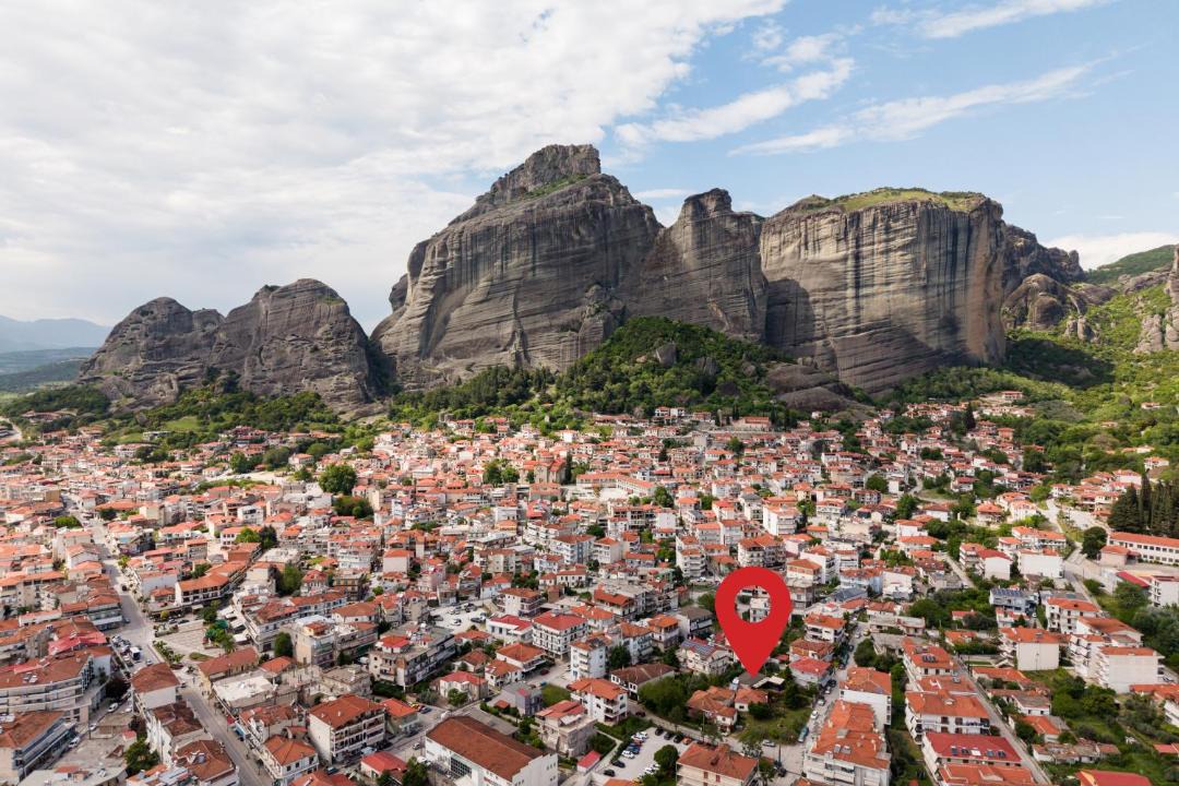 Photo of Buildings in Kalambaka