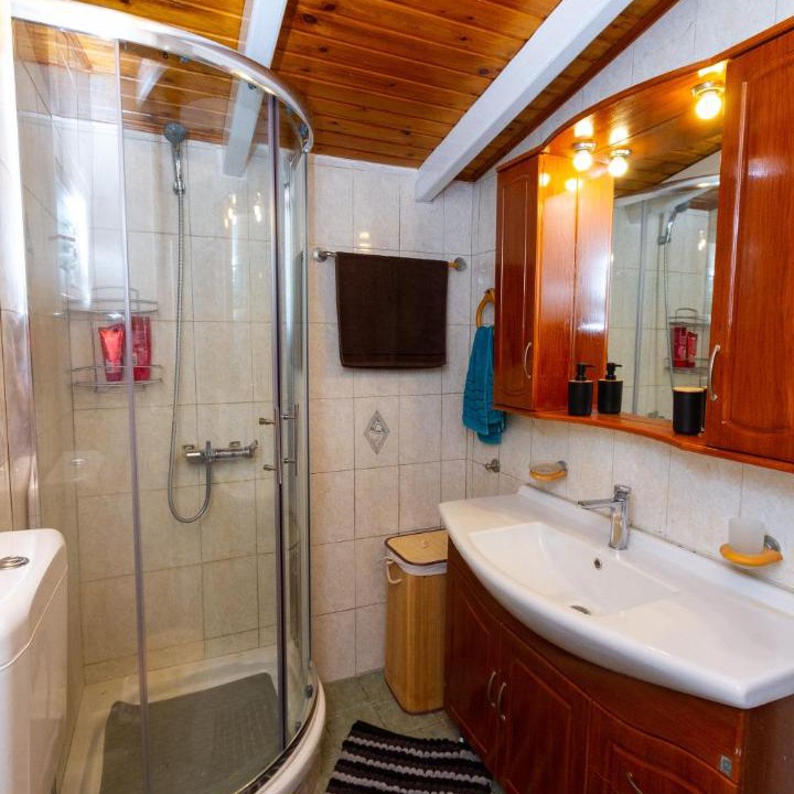 Photo of Bathroom in Komnina