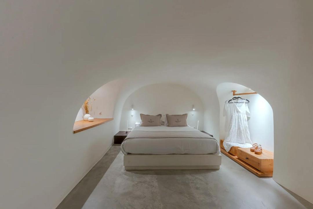 Photo of Bedroom in Fira