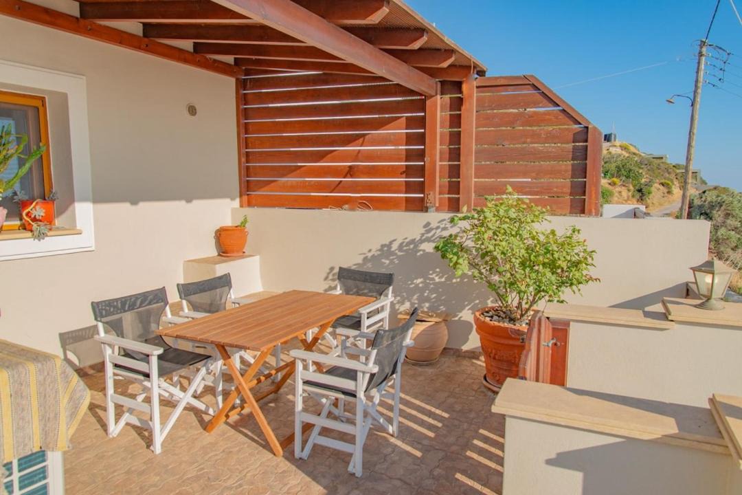 Photo of Patio Balcony in Ydrousa