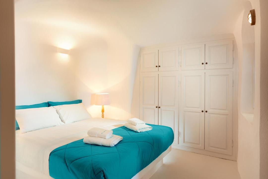 Photo of Bedroom in Oia