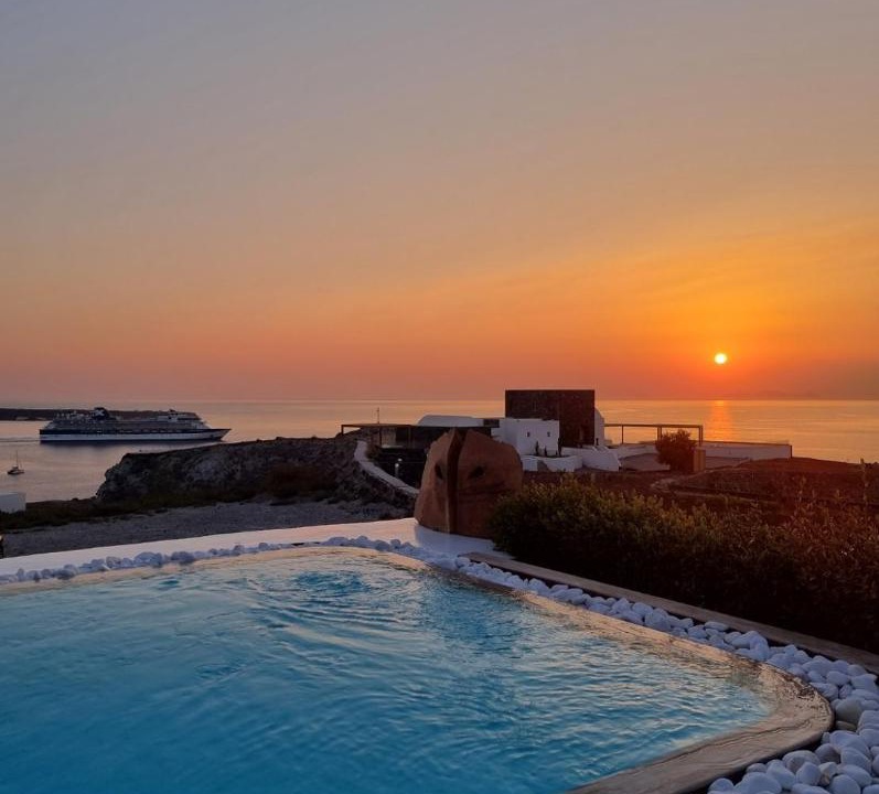 Photo of Others in Oia