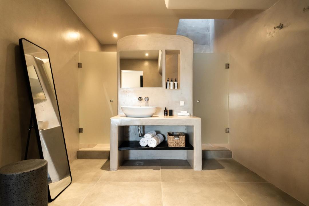 Photo of Bathroom in Akrotiri