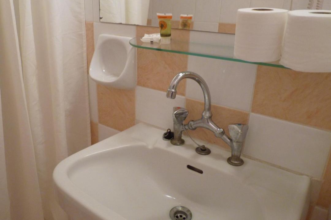 Photo of Bathroom in Loutra Edipsou