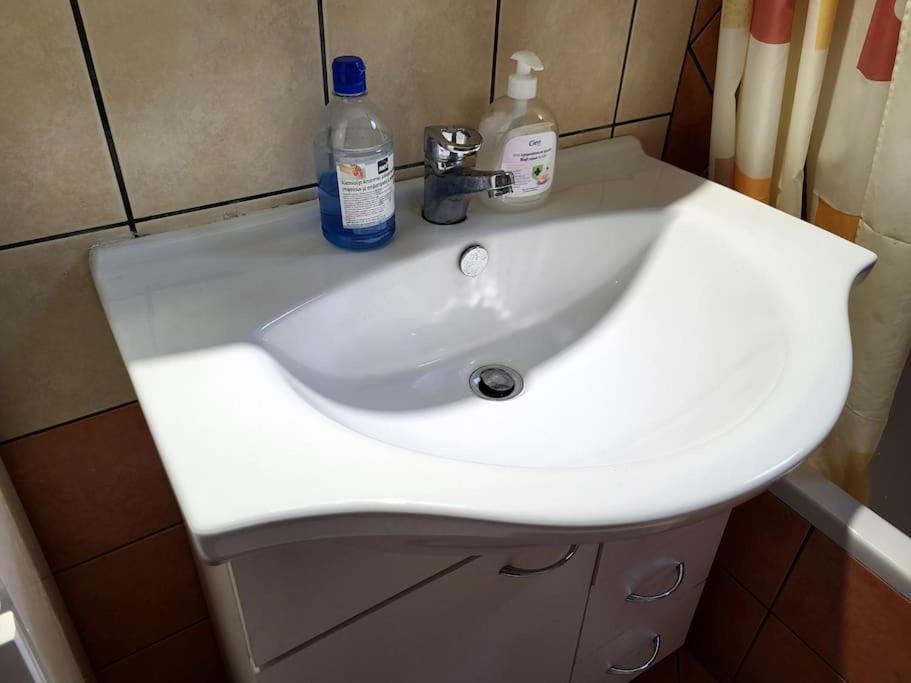 Photo of Bathroom in Pyli