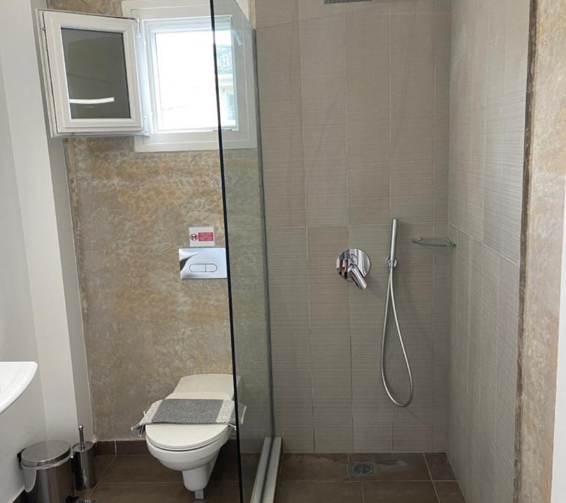 Photo of Bathroom in Mourteri