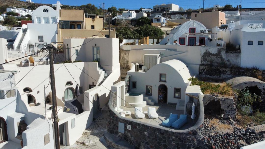 Photo of Buildings in Finikia