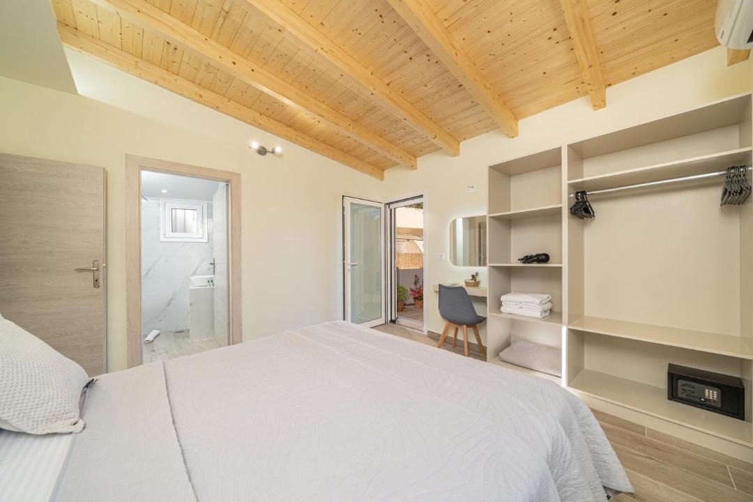 Photo of Bedroom in Menegata