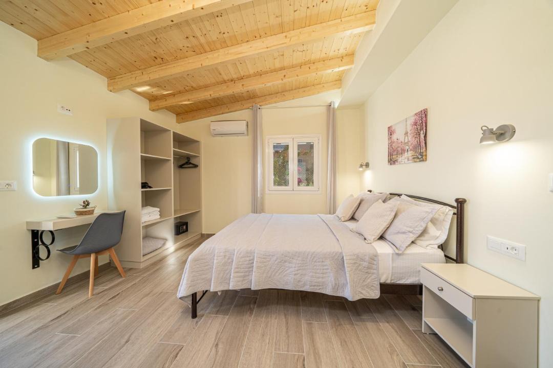 Photo of Bedroom in Menegata