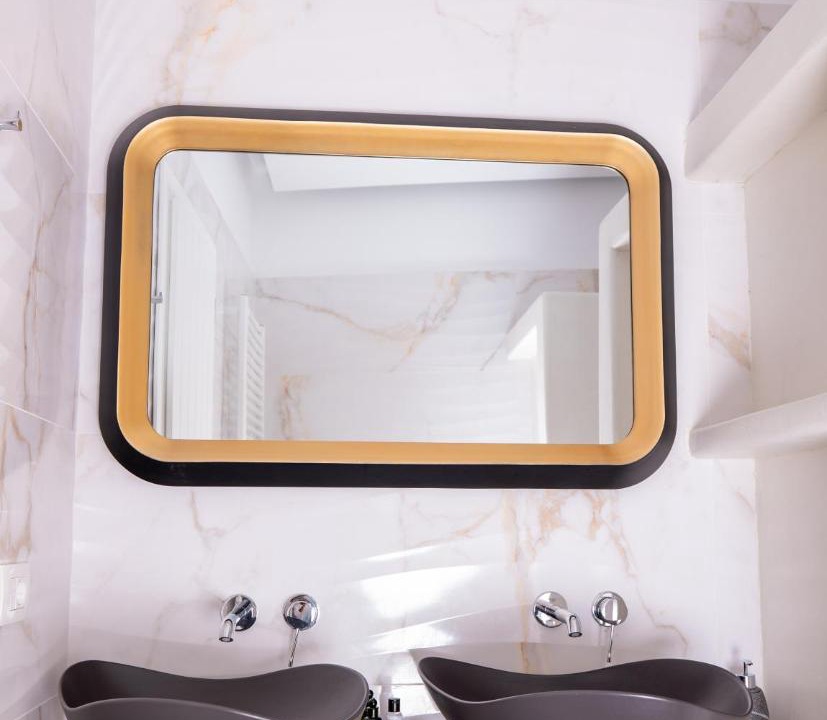 Photo of Bathroom in Kamari