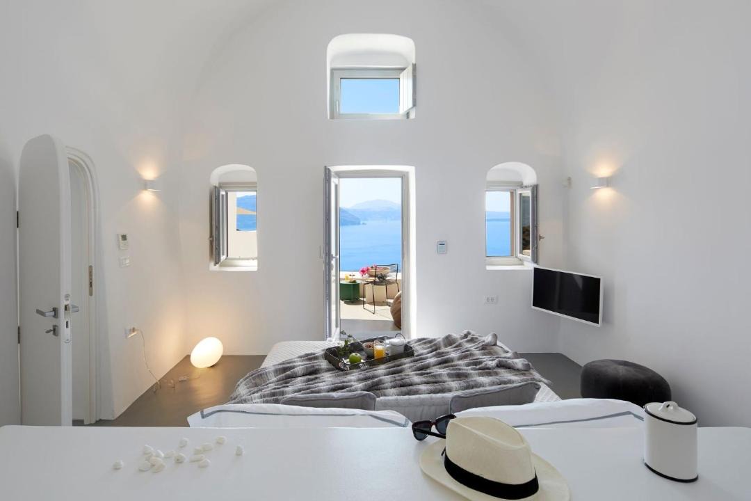 Photo of Bedroom in Oia