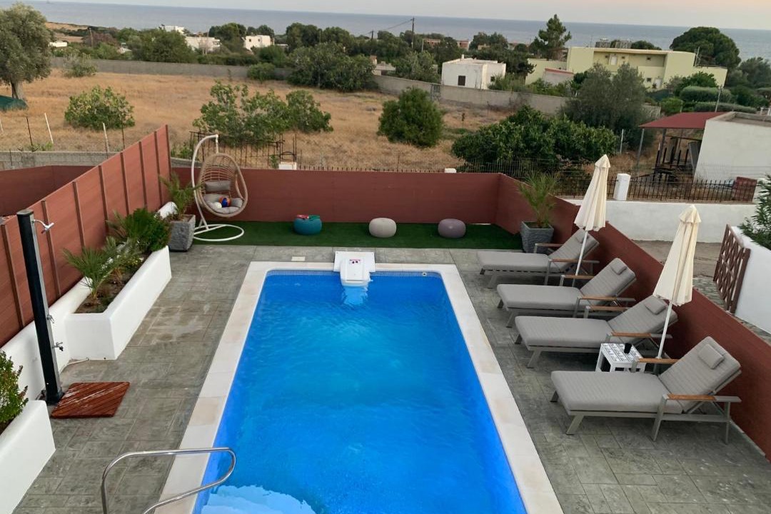 Photo of Others in Pefkos