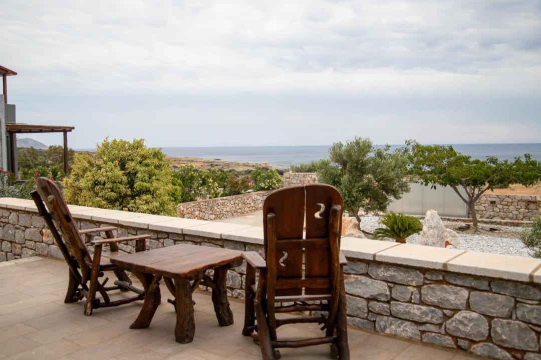 Photo of Patio Balcony in Omales