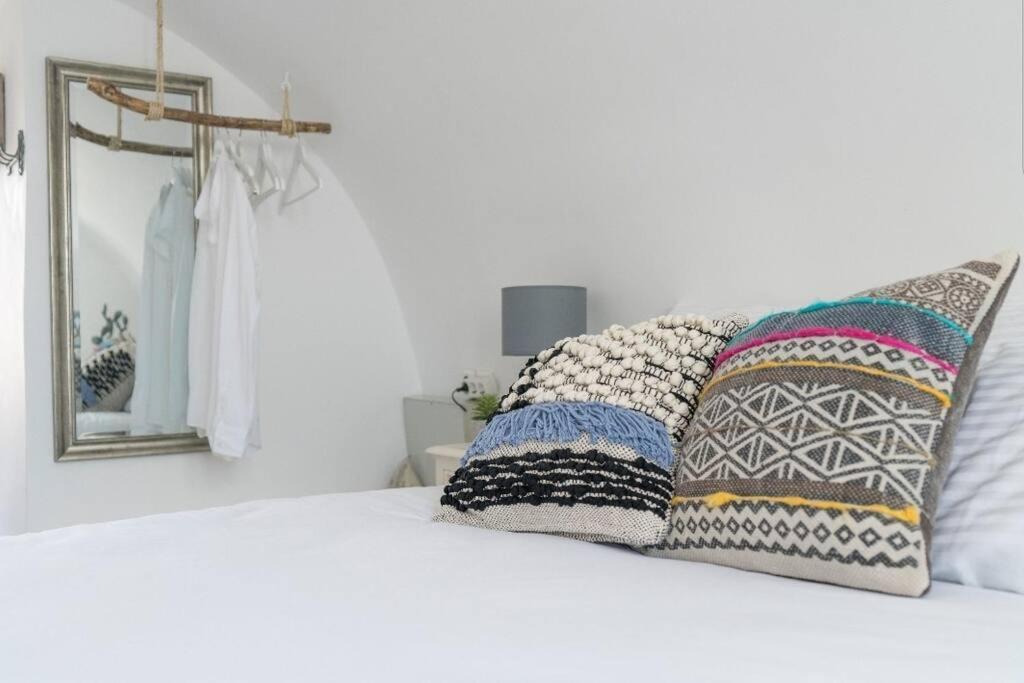 Photo of Bedroom in Firostefani