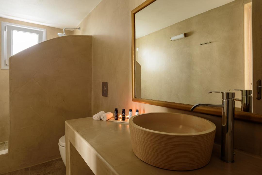 Photo of Bathroom in Exo Gialos